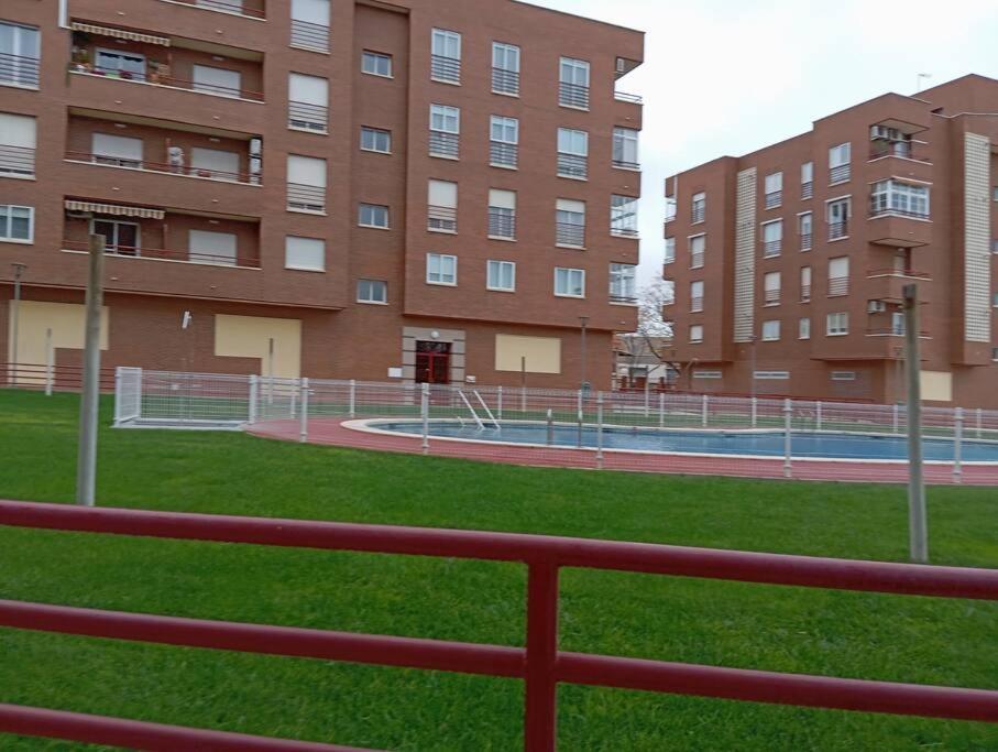 Buen Lugar Trabajo Y Familiar Apartment Ciudad Real Exterior photo